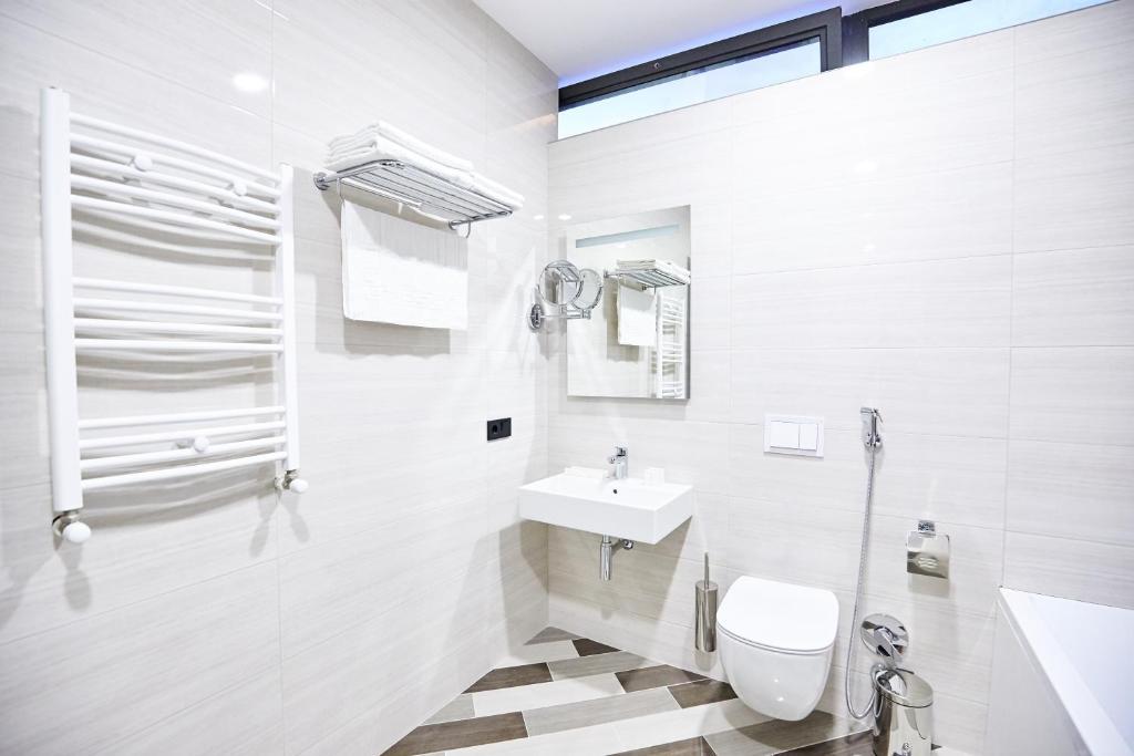 Brosse Garden Hotel Tbilisi Exterior photo