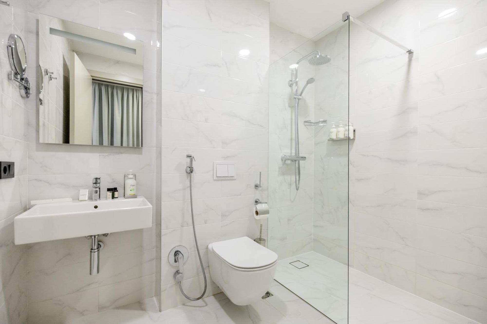 Brosse Garden Hotel Tbilisi Exterior photo