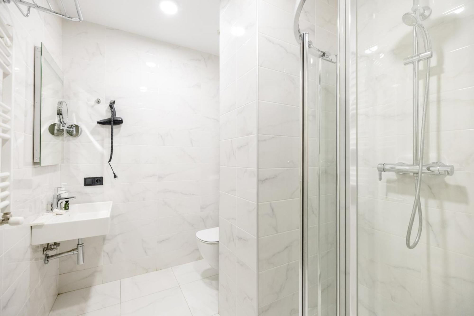 Brosse Garden Hotel Tbilisi Room photo