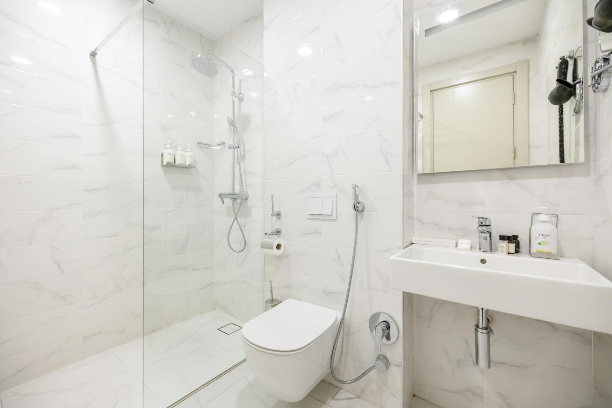 Brosse Garden Hotel Tbilisi Room photo
