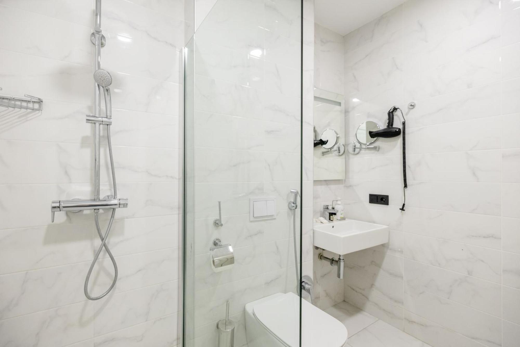 Brosse Garden Hotel Tbilisi Room photo